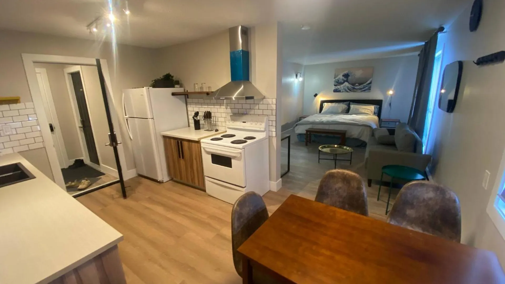 אדמונטון Newly Renovated 1Br1Ba With Asian Style Tea Room קנדה