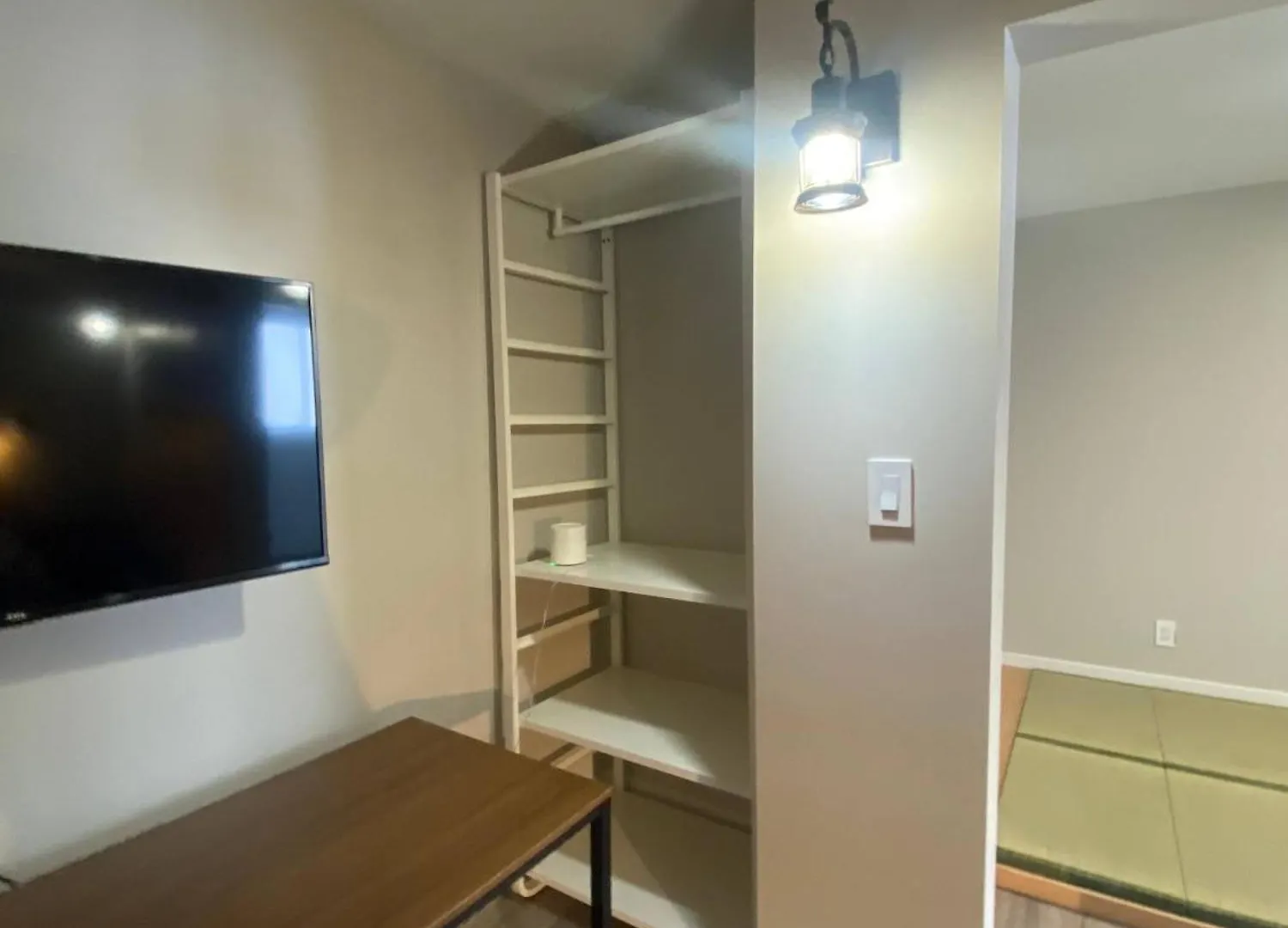 בית הארחה אדמונטון Newly Renovated 1Br1Ba With Asian Style Tea Room קנדה